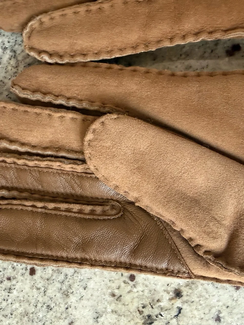 Genuine Shearling Exposed Curve Seam Gloves UGG®